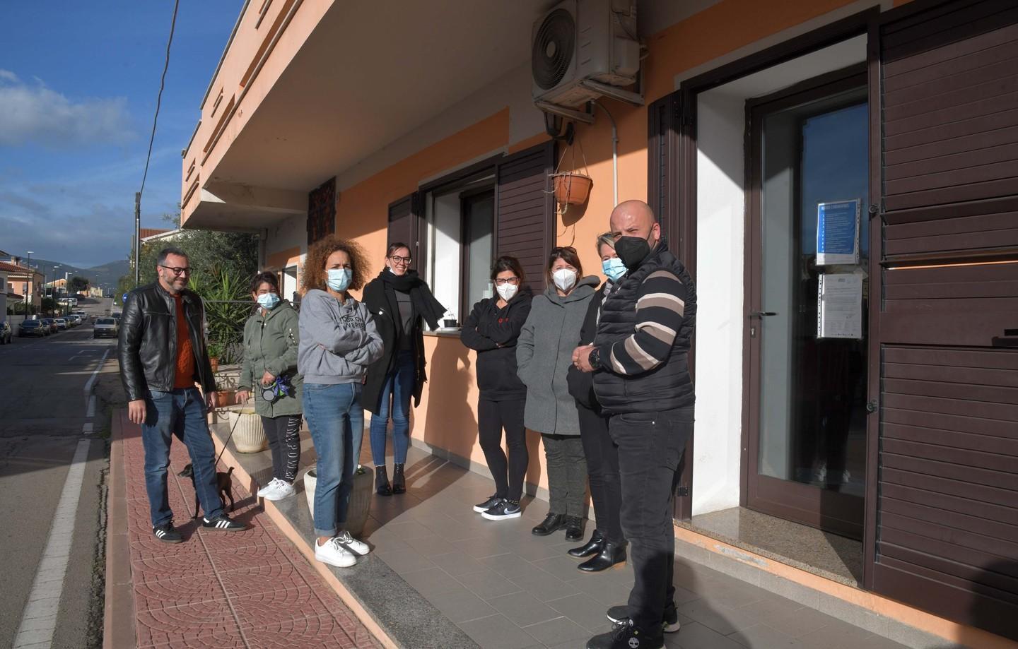 Riaperta la casa famiglia «Ma la vertenza continua» 