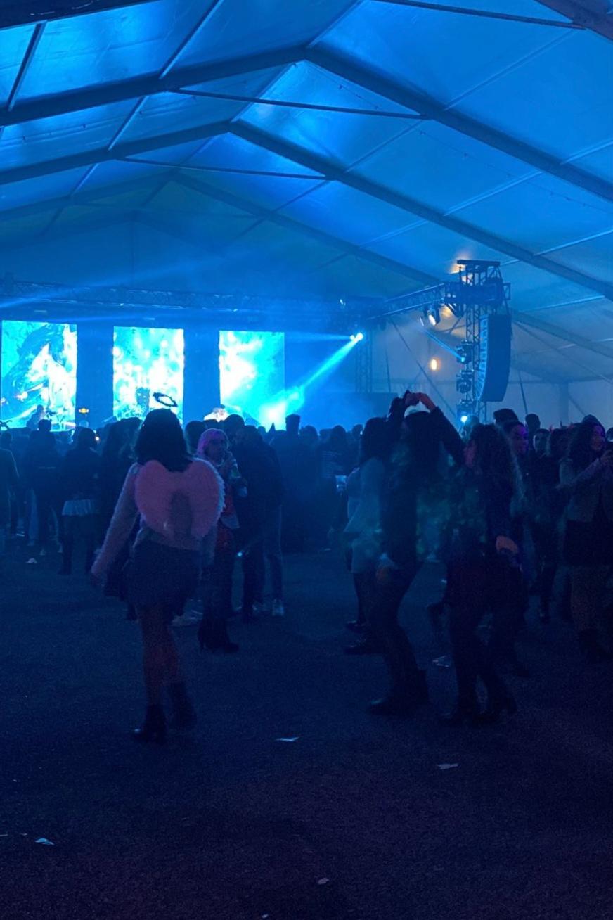 Monsterland in Fiera: polemiche per la festa di fine anno