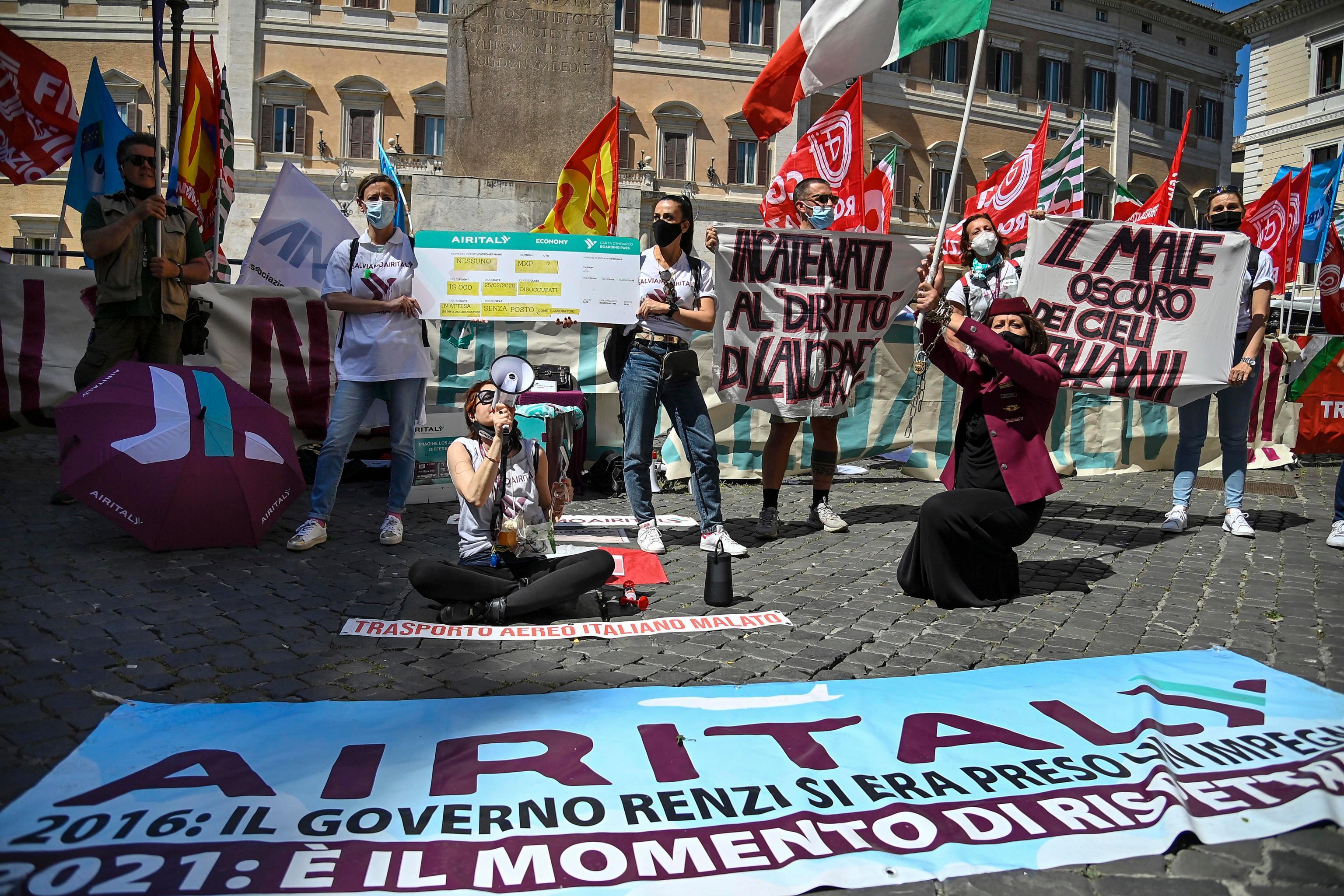 Sulla Nuova in edicola venerdì 10, il dramma dei lavoratori di Air Italy