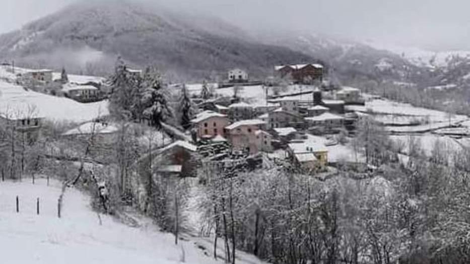 La prima neve preoccupa Tanti gli eventi annullati