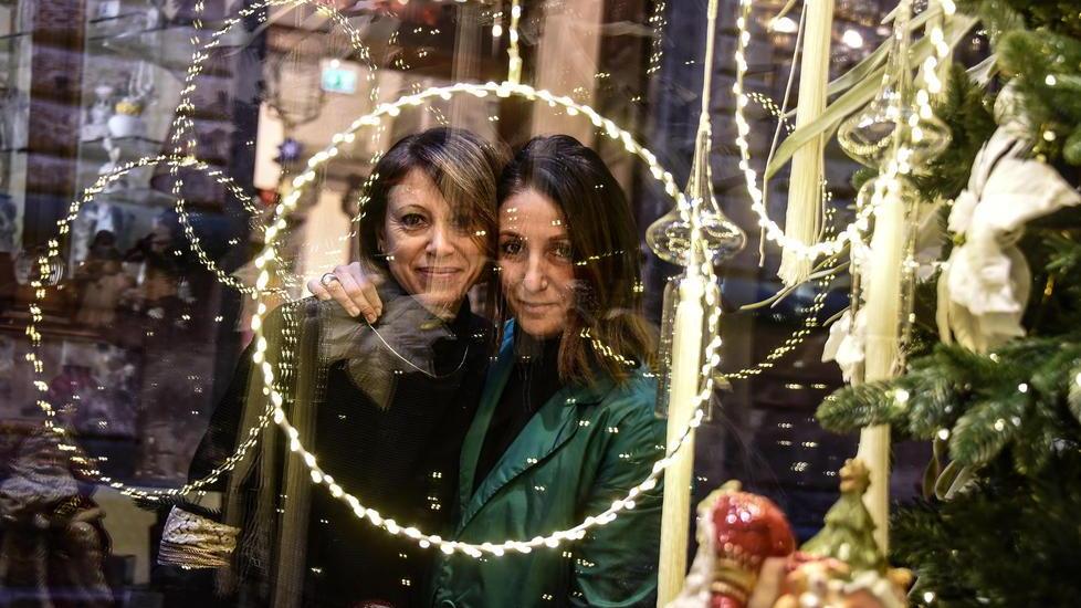Stelle, oro e brillanti risaltano da Galliani Il Natale dell’Oste è un albero di delizie