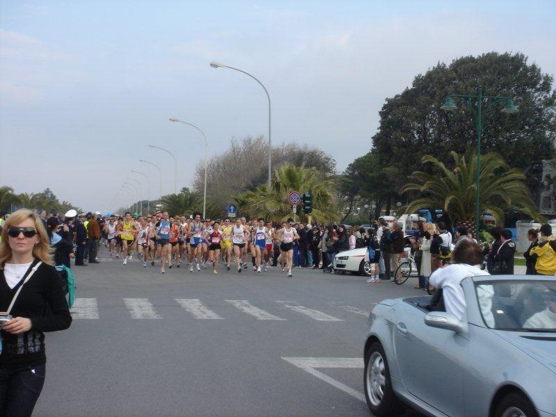 Una corsa sul lungomare di Forte
