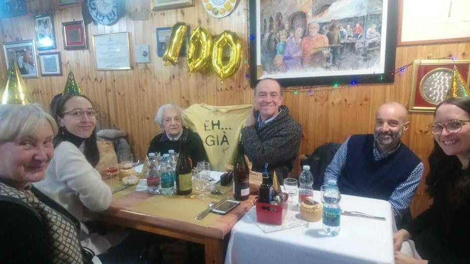Modena, Laura Minghetti festeggia i 100 anni a pranzo da Ermes
