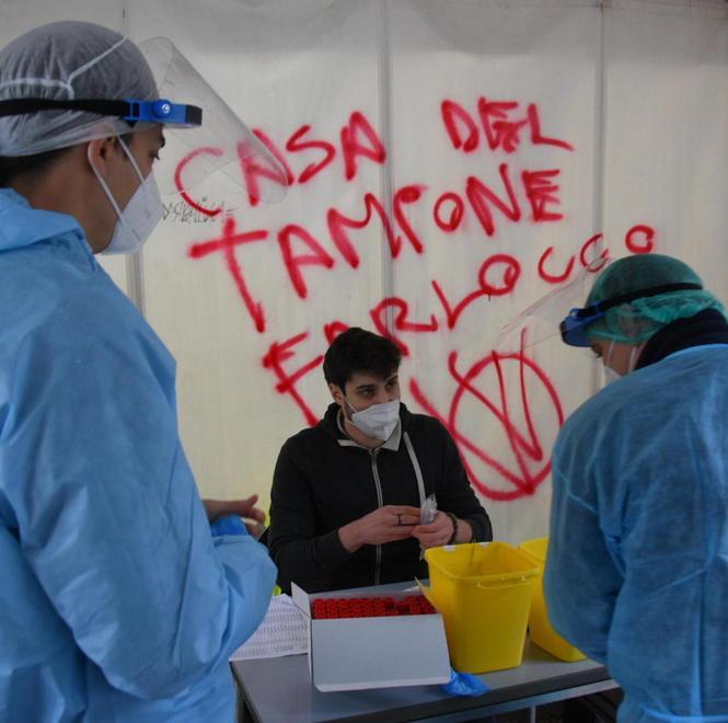 Nuovo blitz a Villa Pizzetti D’Urso: «Non ci fermeremo»