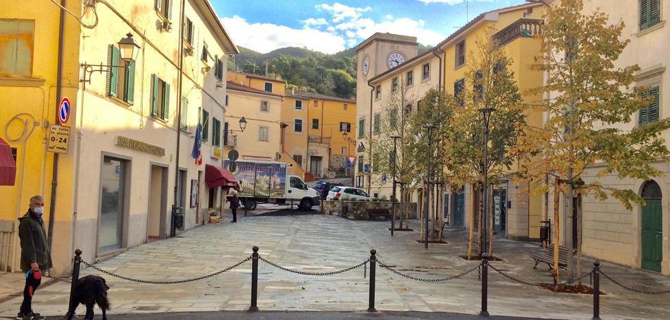 Castellina si accende aspettando il Natale 
