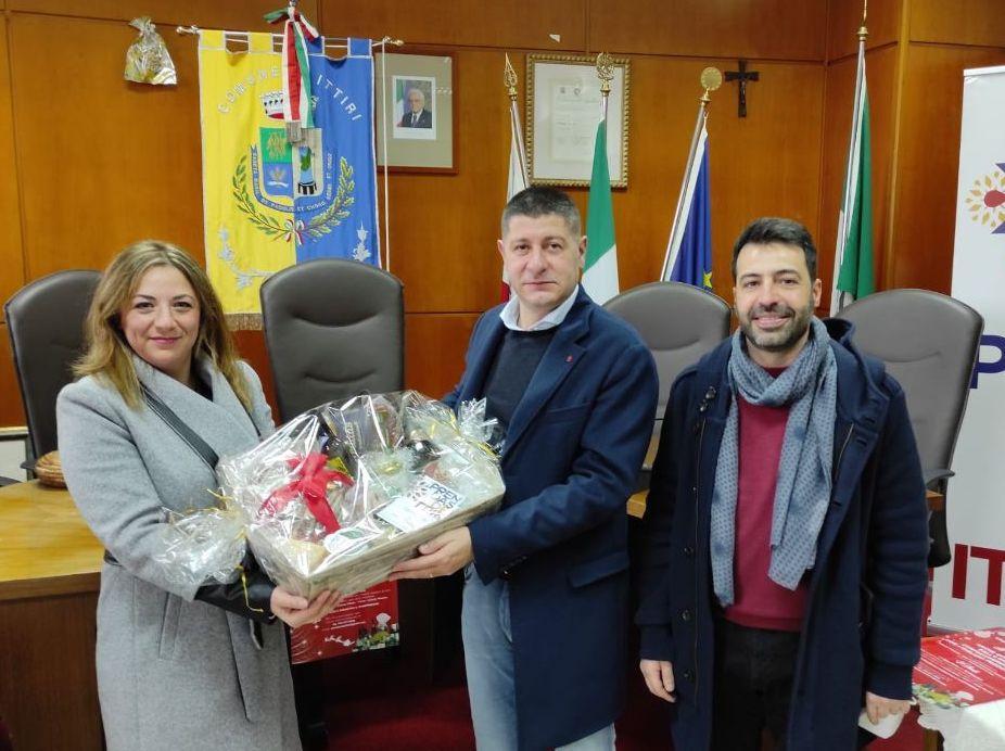 A Ittiri i cesti “Prendas” sotto l’albero 