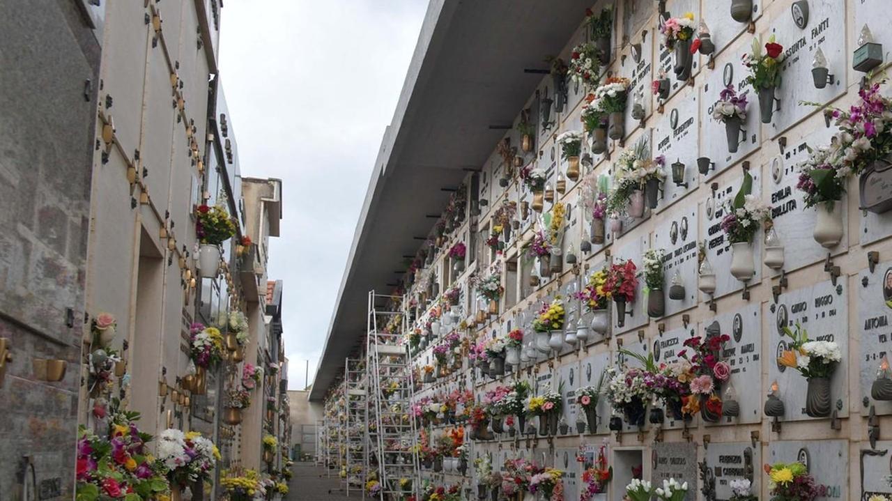 Abusi edilizi in cimitero i reati sono prescritti