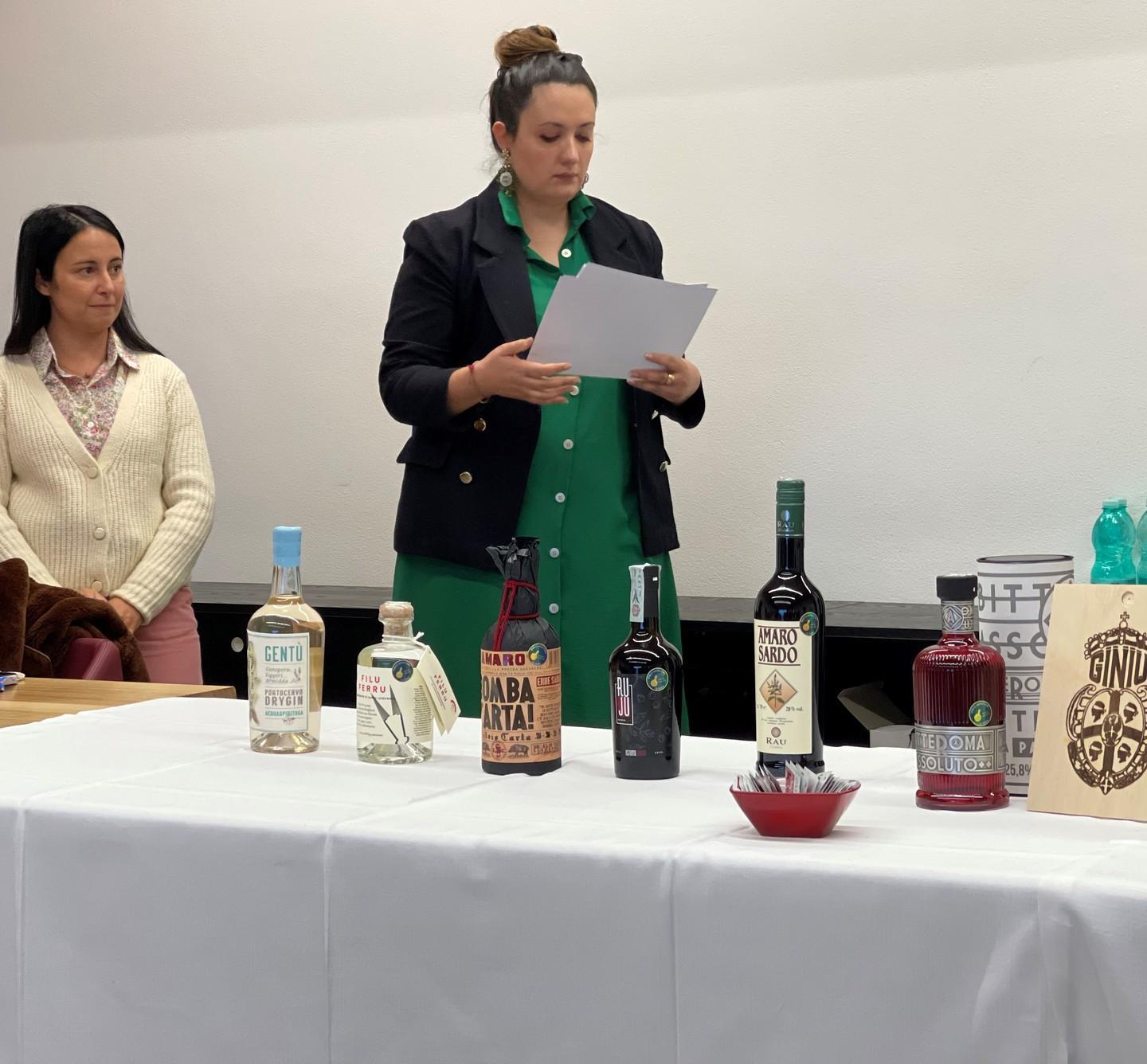Bitter, amaro e gin 3 ampolle a Silvio Carta 