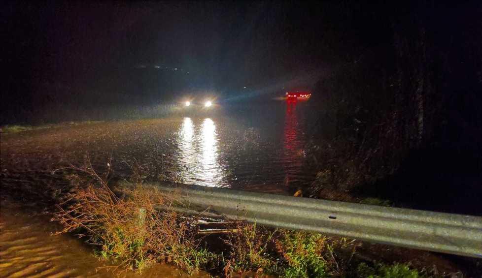 Il torrente Osa in piena supera la “soglia rossa” In allerta gli abitanti 