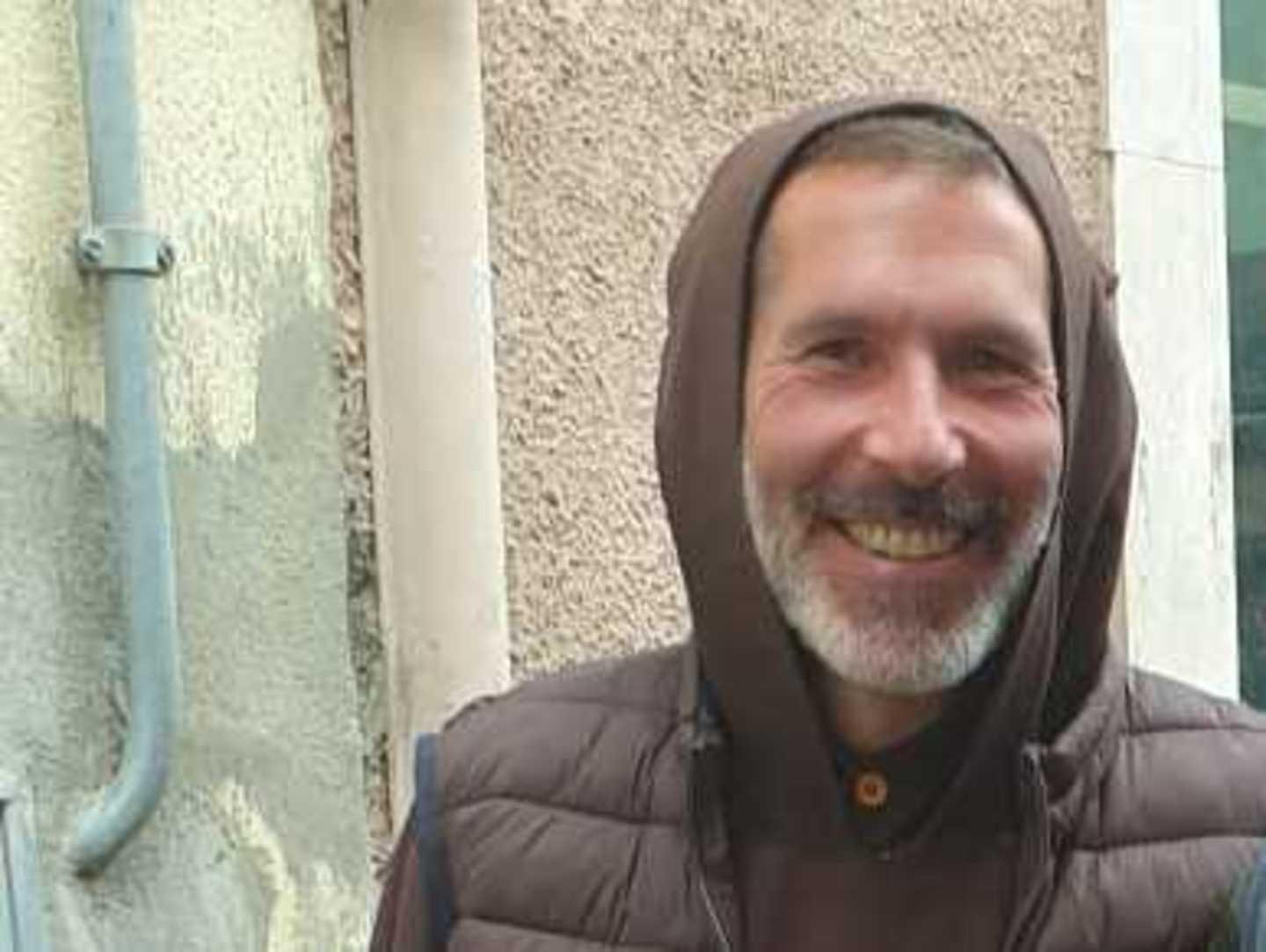 Sassari, padre Isidoro: «A Predda Niedda porto tè caldo e la parola di Dio» 