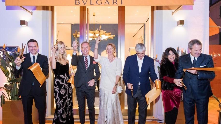 Sfilata di stelle e gioielli a Forte dei Marmi per l’apertura del negozio Bulgari
