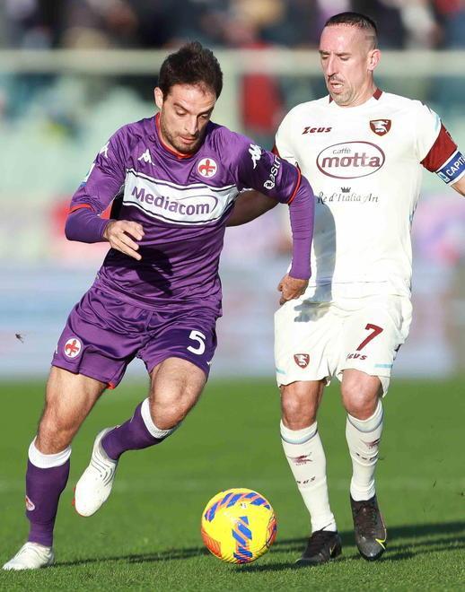 Super Vlahovic fa il regalo a Italiano Poker Fiorentina e quinto posto da sola 