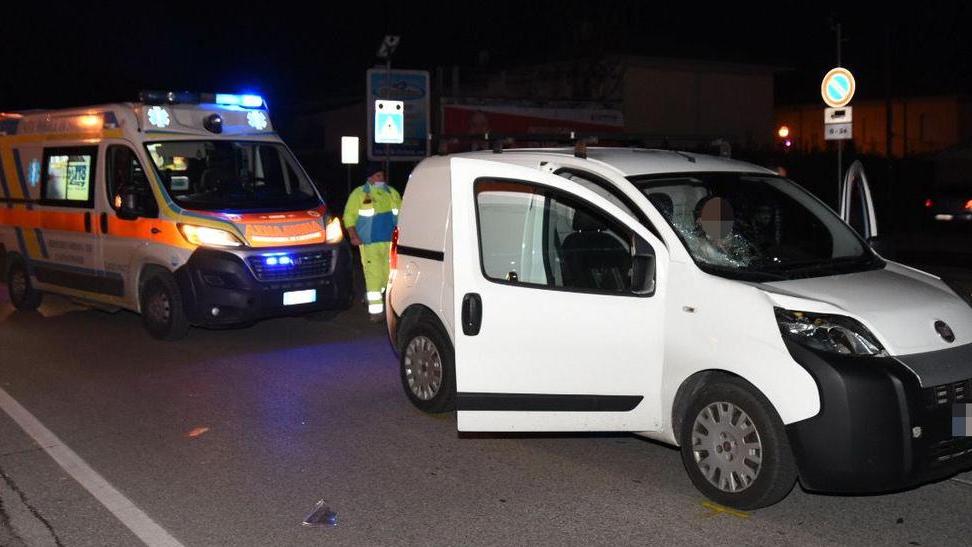 Grave una donna investita all’uscita dalla chiesa