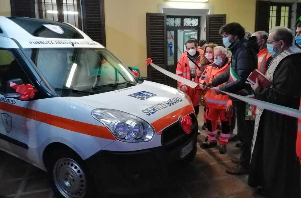 Nuovo mezzo della Pubblica assistenza di Uzzano