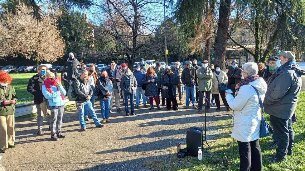 Un albero per Pinelli «Questa quercia rossa farà crescere la verità»