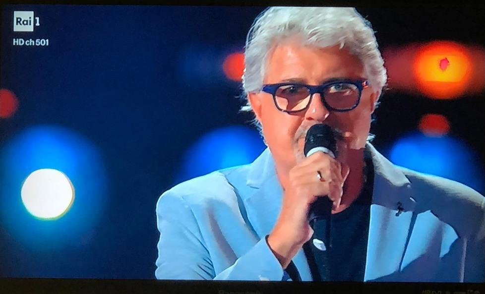 Negri a “The Voice Senior” Il paroliere codigorese sarà in squadra con Bertè
