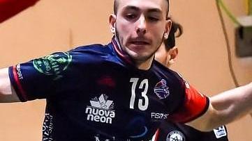 Siracusa vende cara la pelle, la Raimond passa nel finale