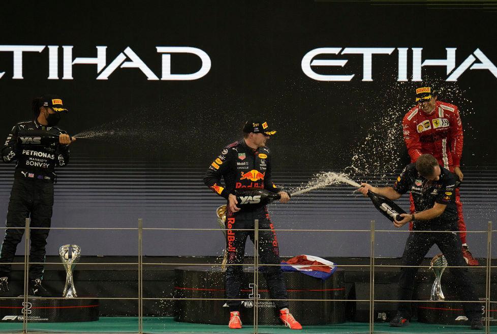 Verstappen, il mondiale all’ultimo giro. «Ci ho sempre creduto, è un miracolo» 