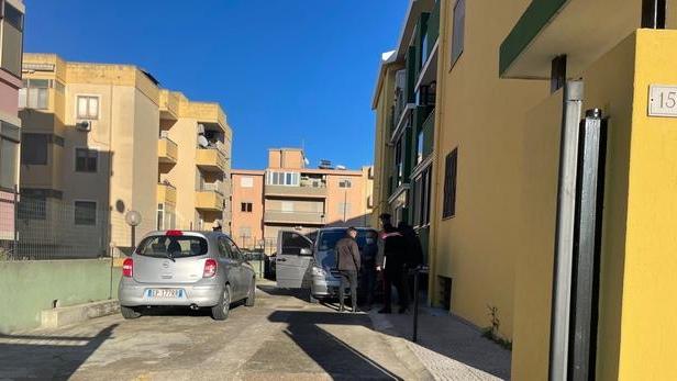 Donna morta in casa nel Cagliaritano, è femminicidio