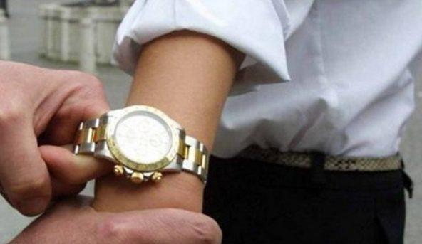 Banda dei Rolex in Versilia due arresti per gli scippi «Ecco come colpivano» 