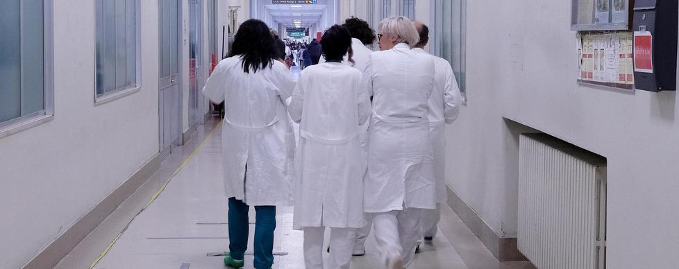 Prima la tosse, poi il respiro affannato. A Massa bimbo ricoverato per virus sinciziale 