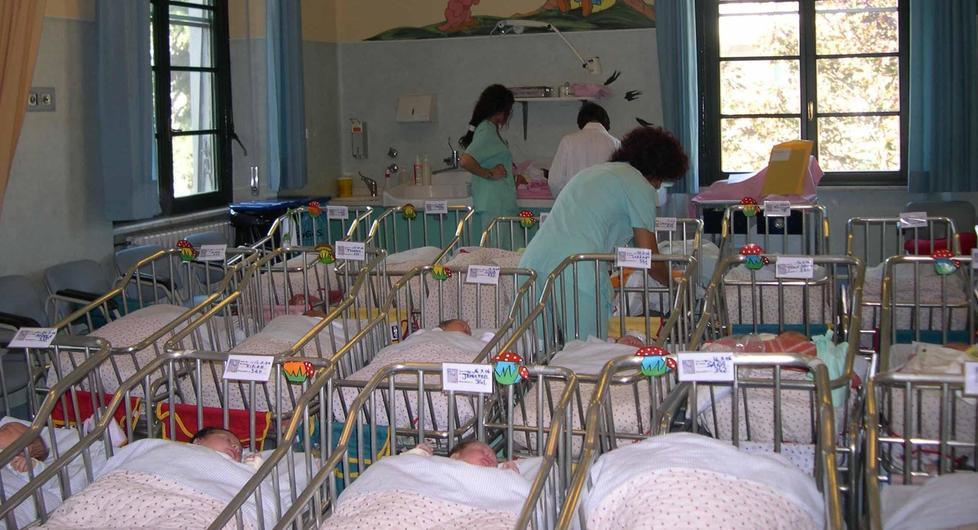 Gli sforzi dei dottori per salvare il piccolo