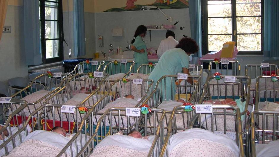 Gli sforzi dei dottori per salvare il piccolo