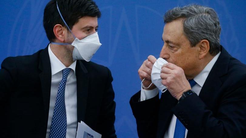 Coronavirus, il governo proroga lo stato di emergenza. Stretta su chi arriva dall'estero