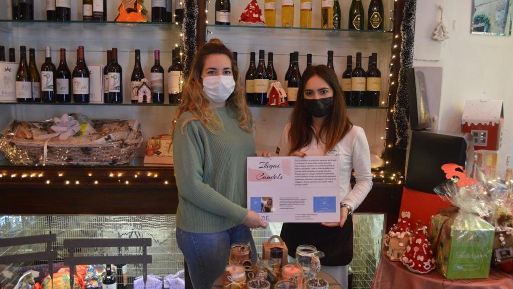 Nella foto, a sinistra Giulia Lazzareschi e, a destra, Veronica Giusti del bar Tessieri