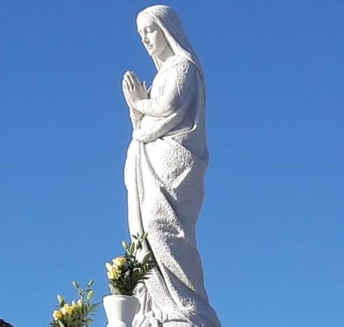 I vasi dei ragazzi del “Tacca” per la Madonnina del porto 
