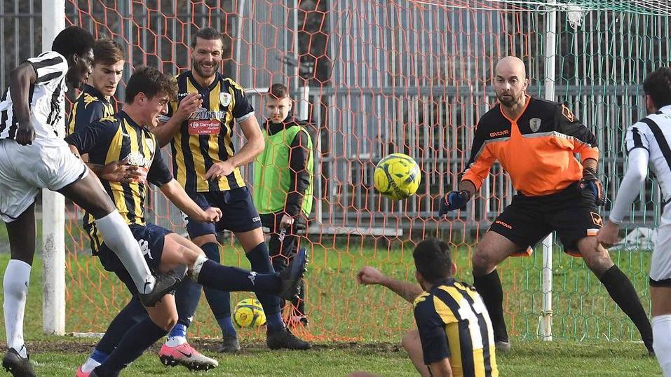 Dubbi di formazione per il mister verso la sfida contro l’ex Micchi