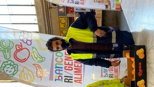 Ora arriva il “banco 13”: prenoti e ritiri gratis frutta e verdura invendute