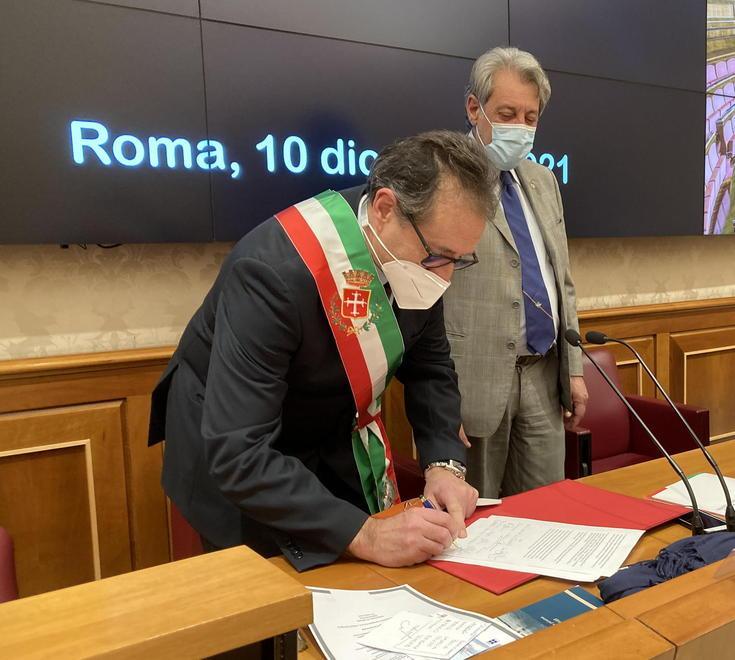 Un idroscalo a Boccadarno nel contesto del porto turistico