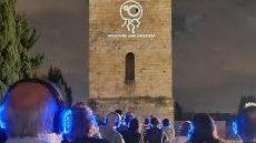 Gli ingressi omaggio per i tour notturni sopra le antiche mura