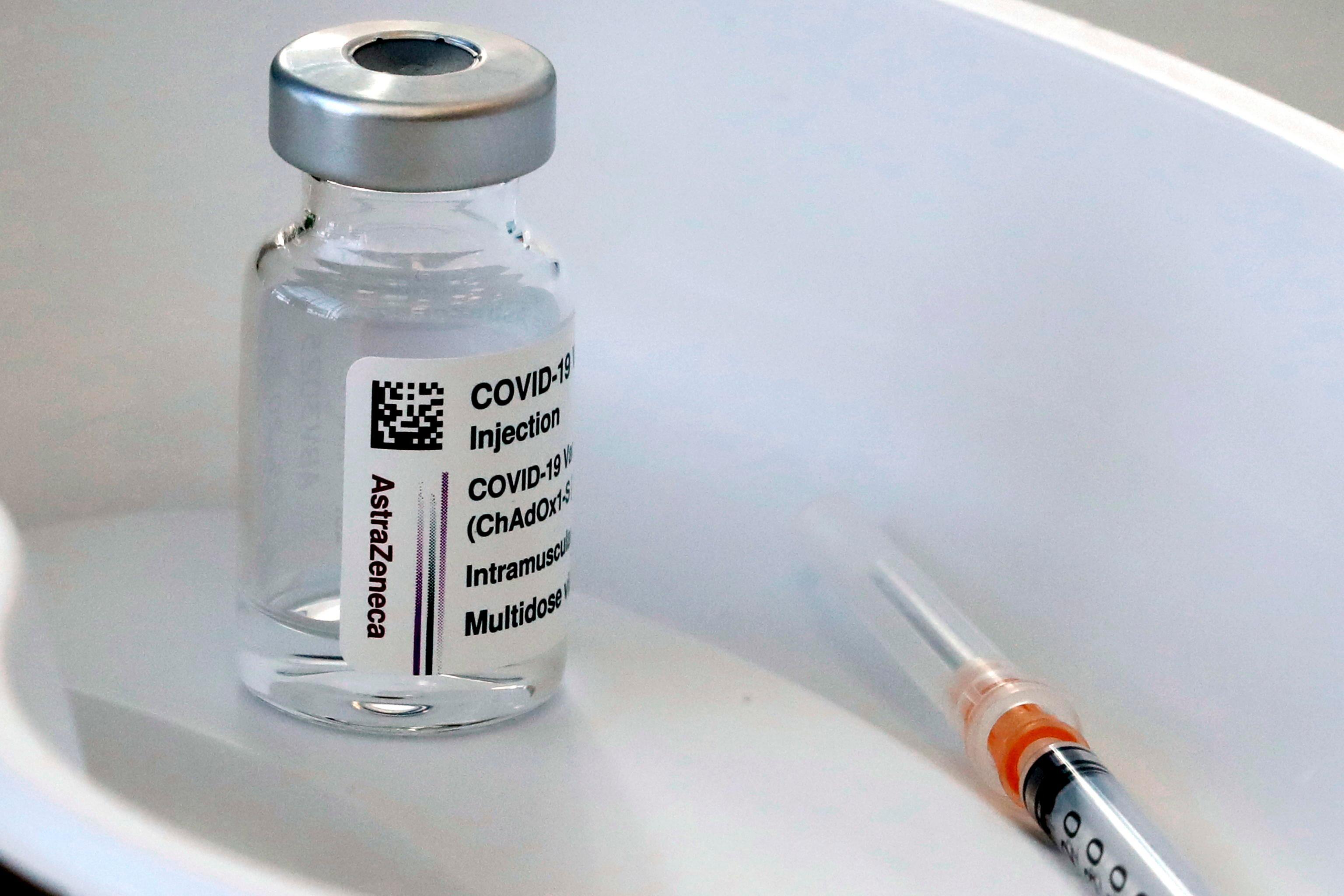 Modena, vaccinazioni dal 16 dicembre  si comincia con i bambini Libero accesso per i professori 