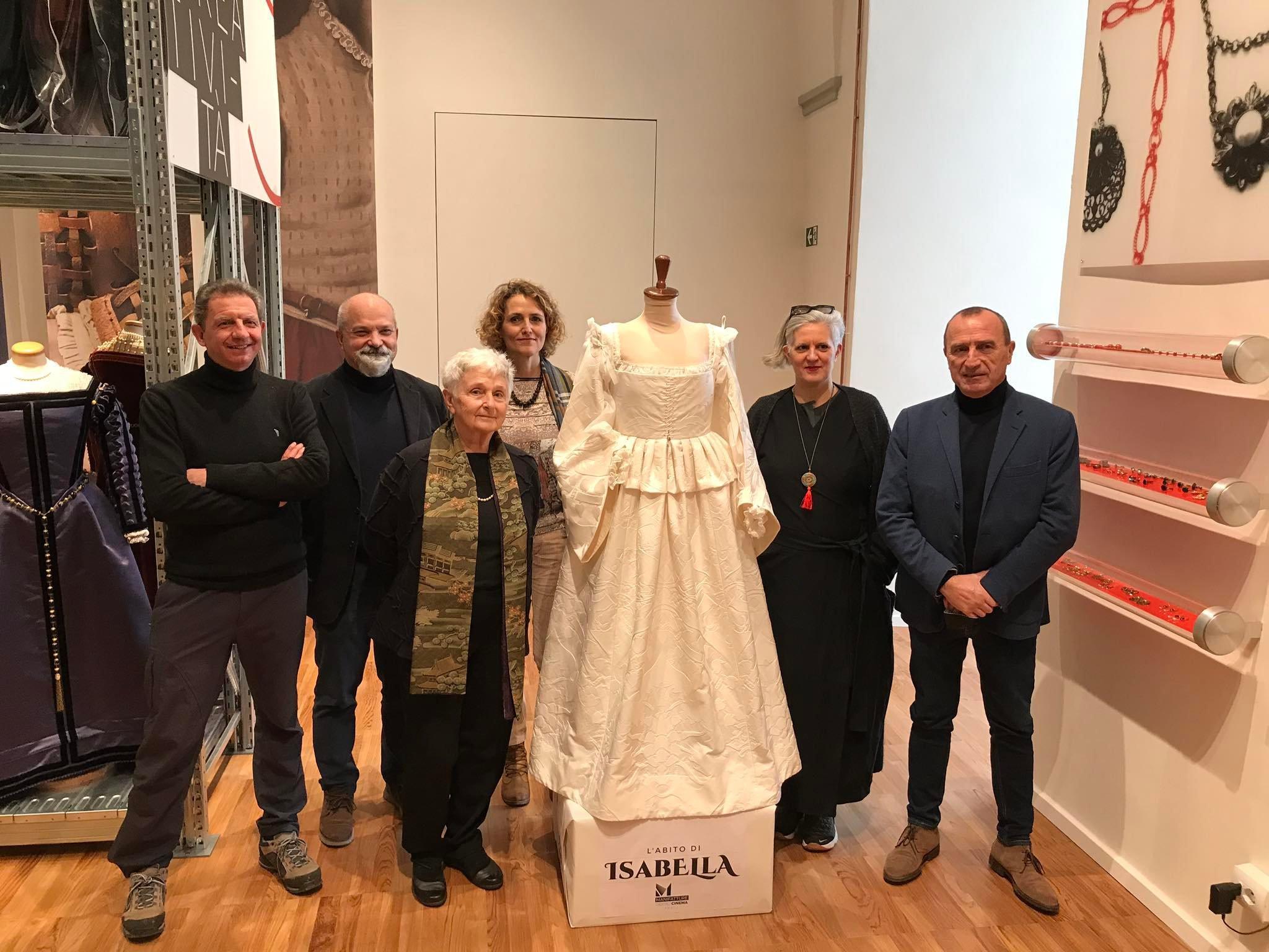 L'abito di Isabella d'Aragona torna in vita dopo 500 anni