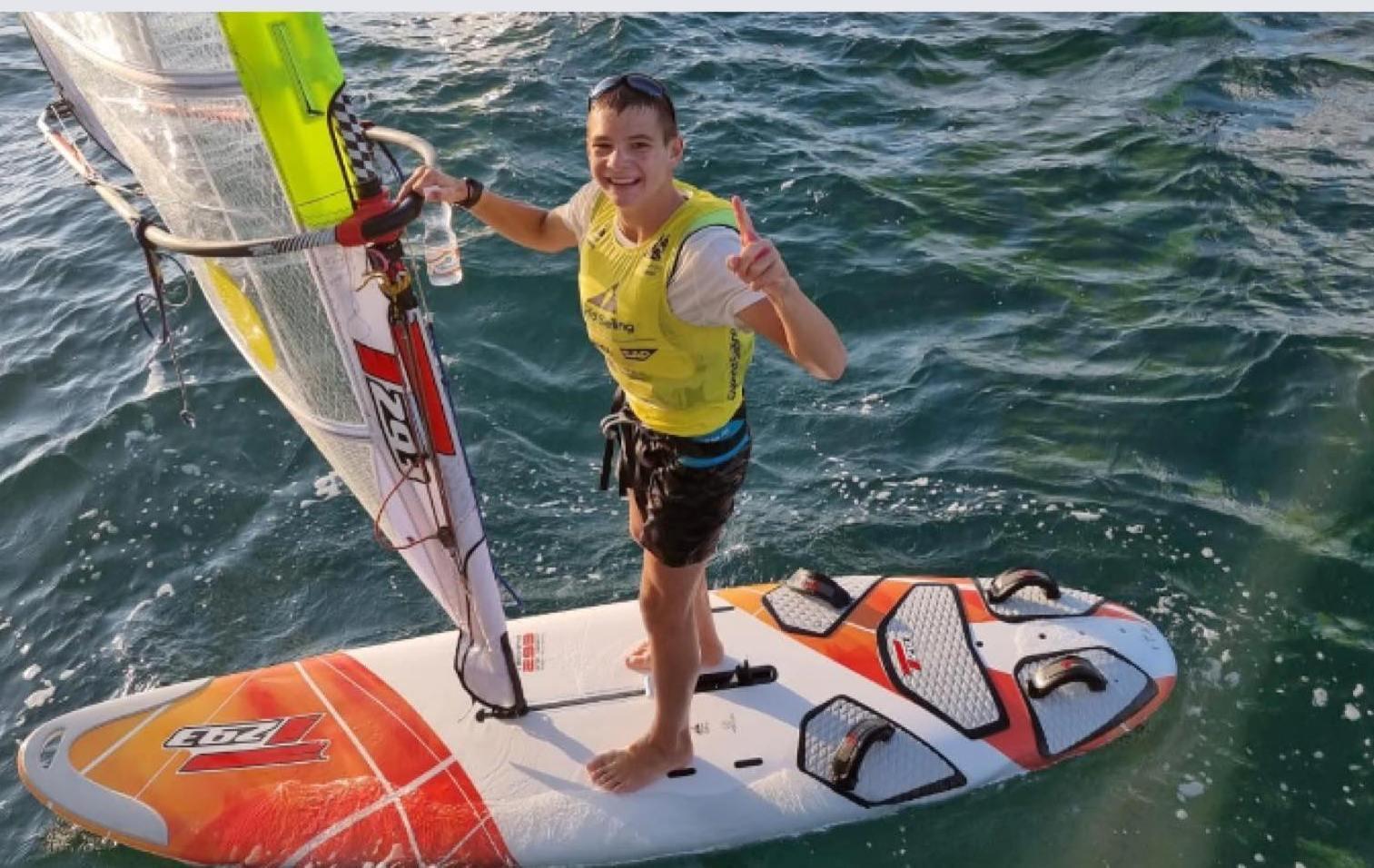 Federico Pilloni festeggia il titolo iridato