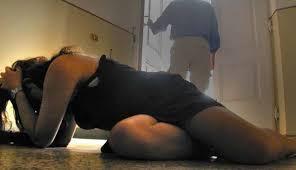 La donna ha raccontato di essere stata costretta con la forza ad avere un rapporto sessuale
