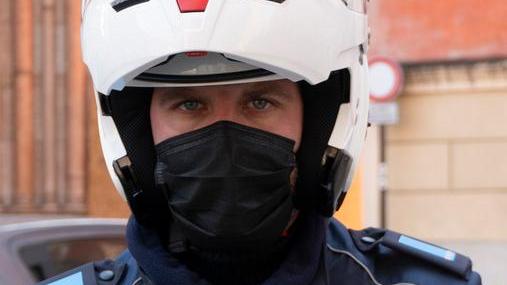 Modena, la Polizia locale prepara le bodycam: «Una garanzia per agenti e cittadini»