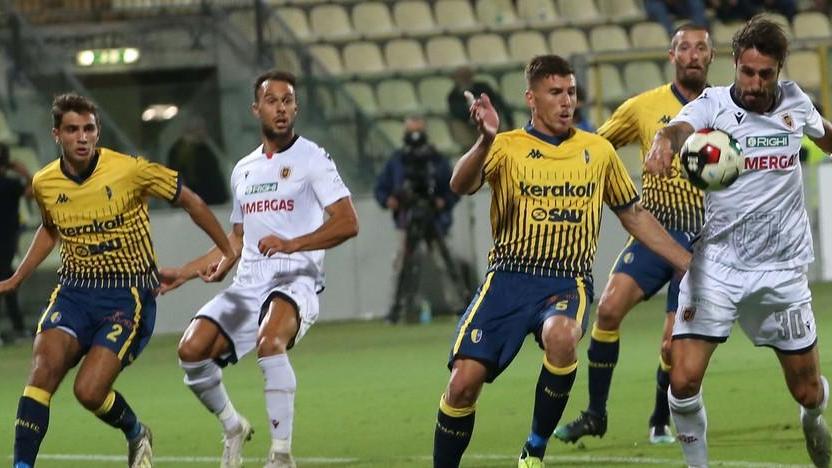 Novellino: «Il duello Modena-Reggiana durerà fino alla fine e tifo l’amico Tesser»