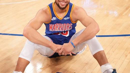 Curry, il marziano delle triple Battuto il record di Ray Allen