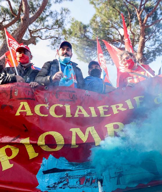 «Jindal inaffidabile e governo confuso»