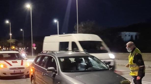 Due pedoni investiti da un’auto sul lungomare