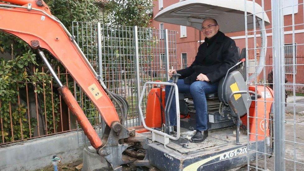 La Fer si giustifica «Intervento difficile e costoso»