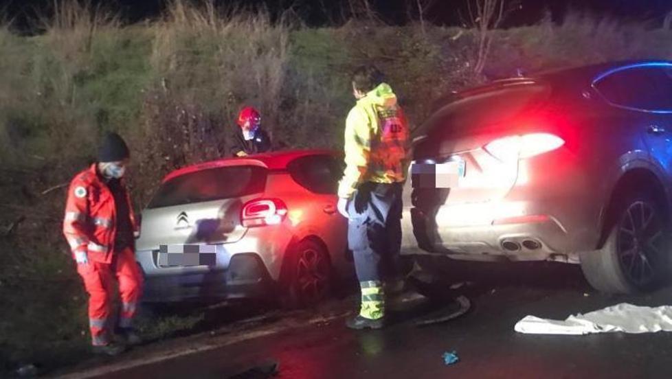 Schianto tra auto ad Albinea, grave una 40enne 