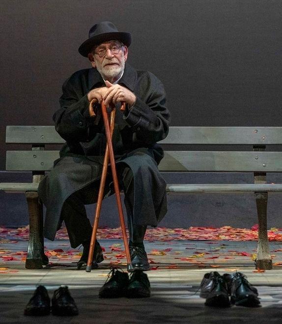“Piazza degli eroi” di Thomas Bernhard «Un testo che parla anche dell’Italia di oggi» 