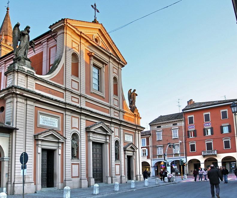 Castelfranco. La sala scommesse troppo vicina alla chiesa Il Comune la caccia 