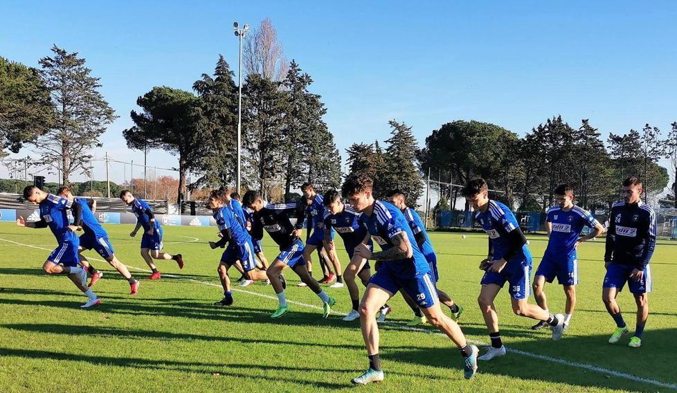 Pisa, quattro i giocatori positivi al Covid: rischio quarantene in squadra e staff 