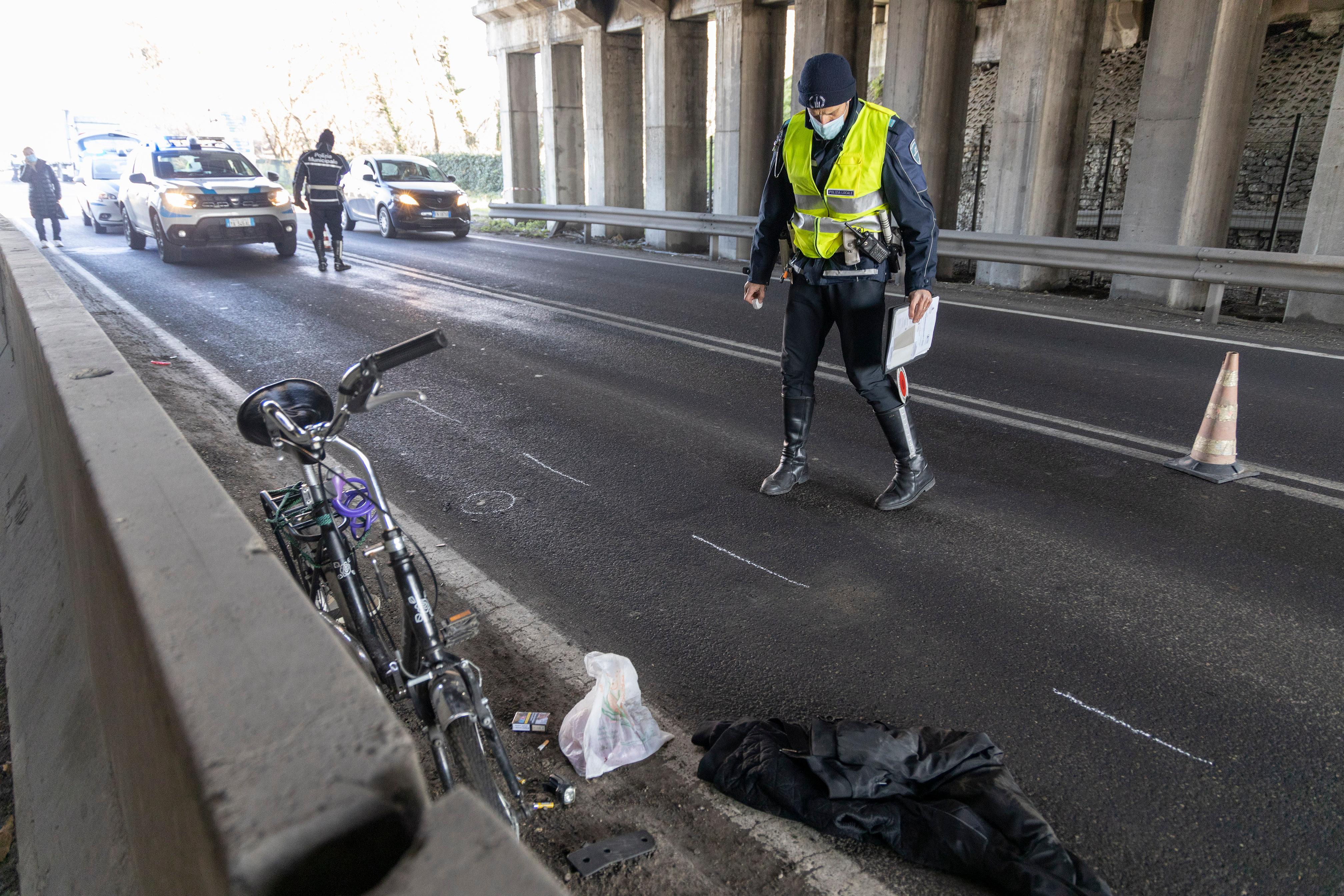 Modena, Incidente Alla Bruciata: Ciclista Investito In Via Emilia Ovest ...