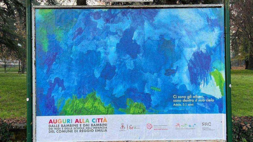 Una mostra diffusa con gli auguri disegnati dai bimbi